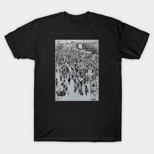 Crowd study sketch T-Shirt